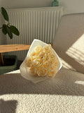 Bouquet de 12 Roses en Satin
