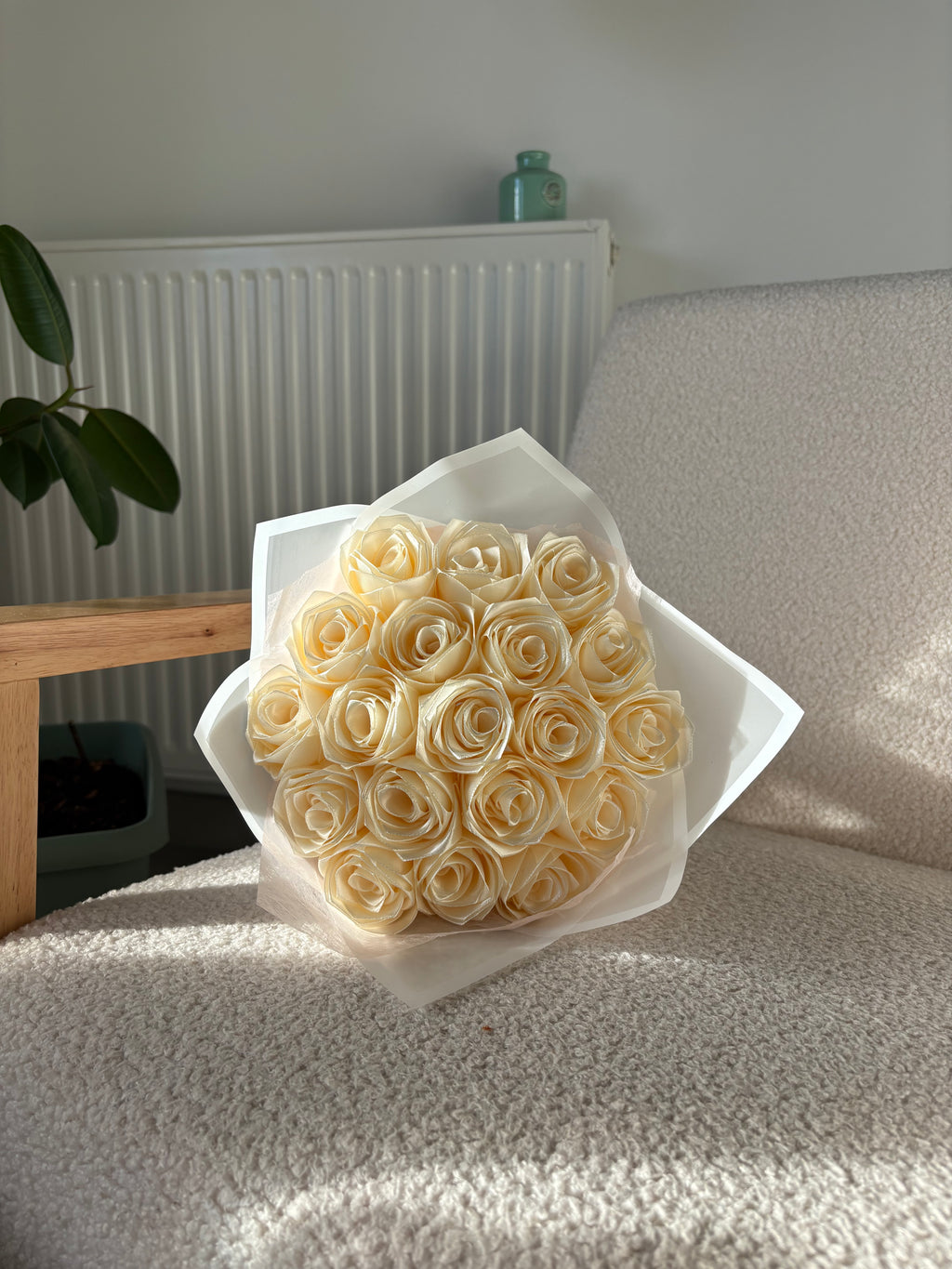Bouquet de 19 Roses en Satin