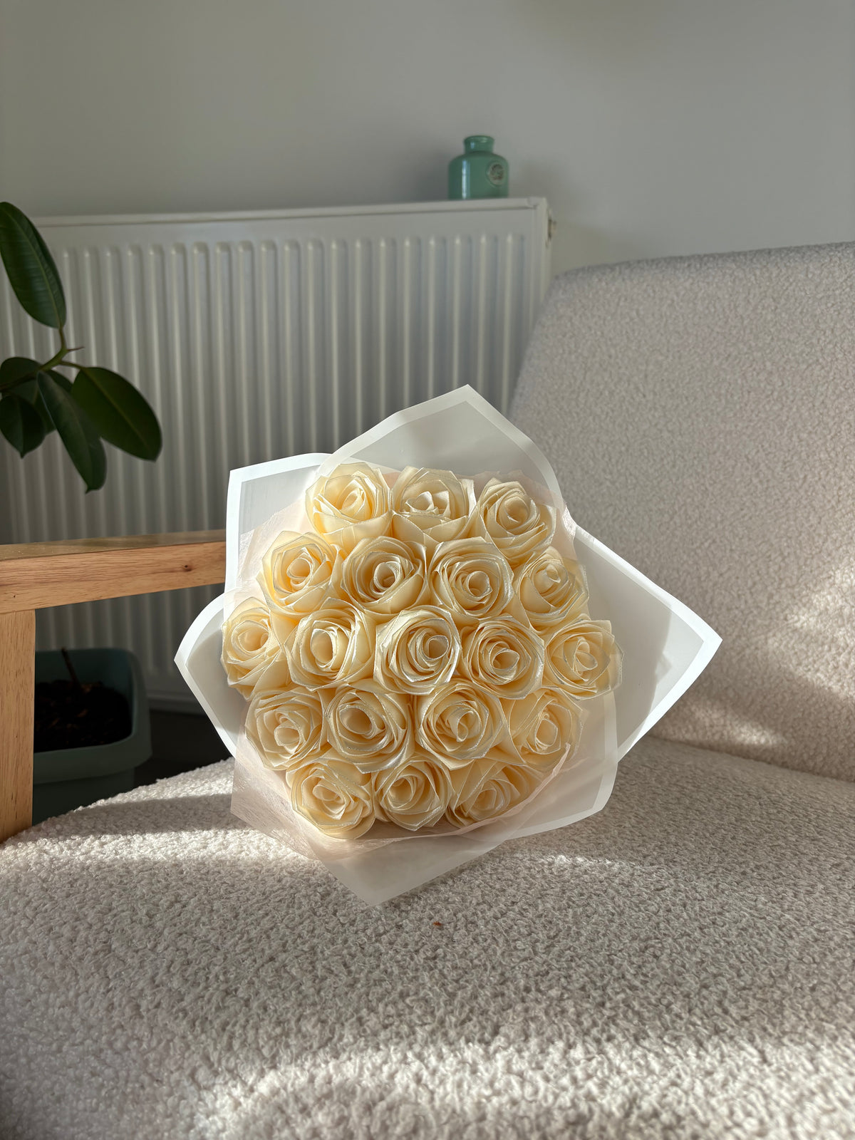 Bouquet de 19 Roses en Satin