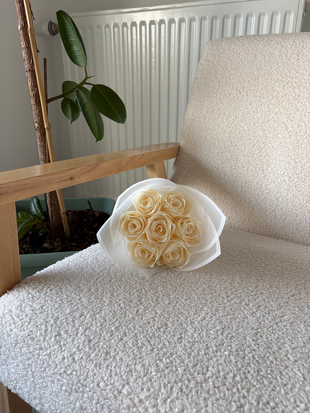 Bouquet de 7 Roses en Satin