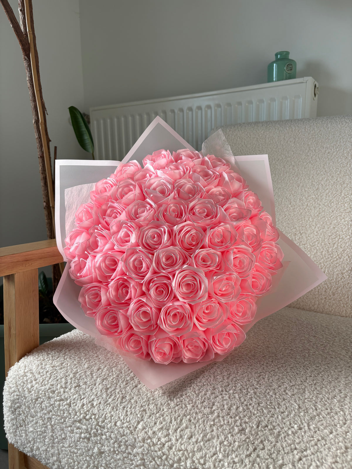 Bouquet de 50 Roses en Satin
